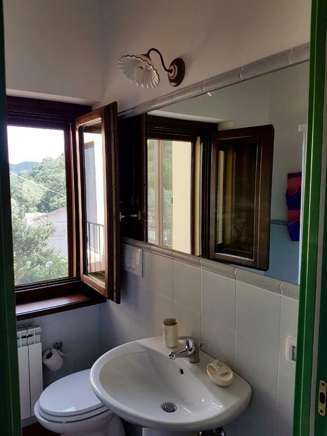 La Baita Di Pilato Montemonaco Luaran gambar