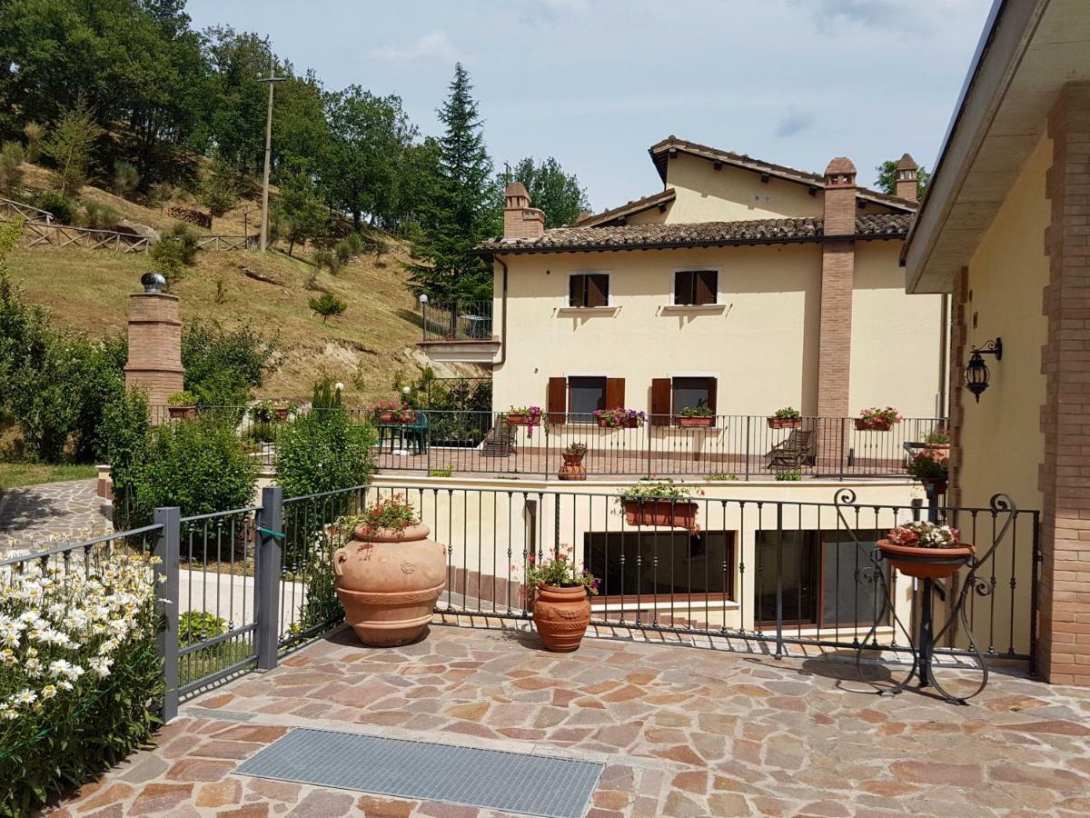 La Baita Di Pilato Montemonaco Luaran gambar